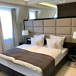 Hotel Mansor 3*